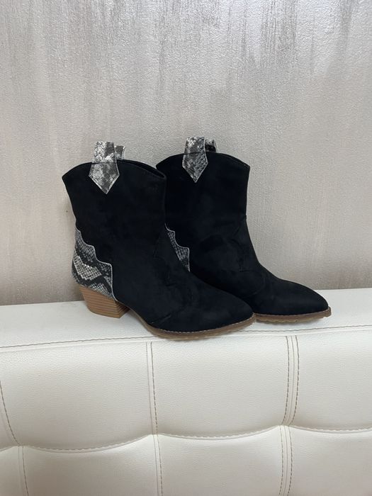 Cicate marime 36 noi