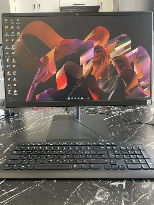 Моноблок Lenovo | i5-10210U / 8 /256 SSD / 24 "FHD / 11 Pro