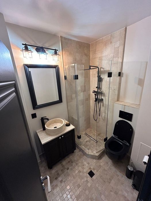Proprietar vând apartament cu  3 camere