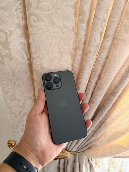 iPhone 15 Pro Max 256Gb - В отличном состоянии