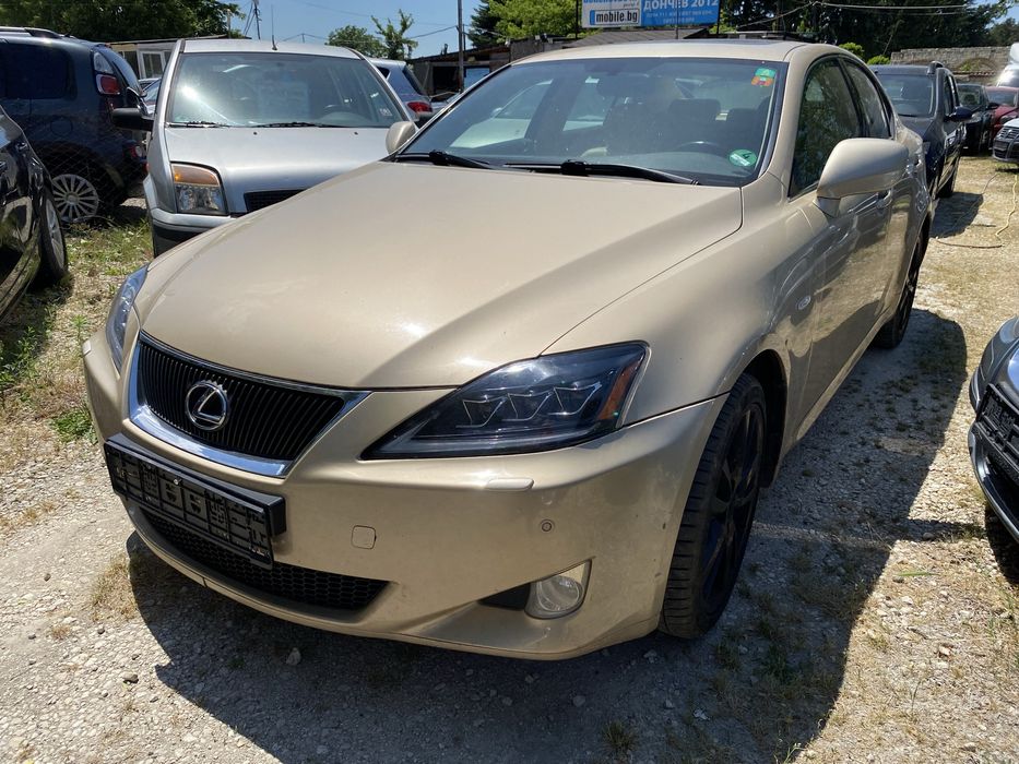 Продава се само на части LEXUS IS 220 d 2008год