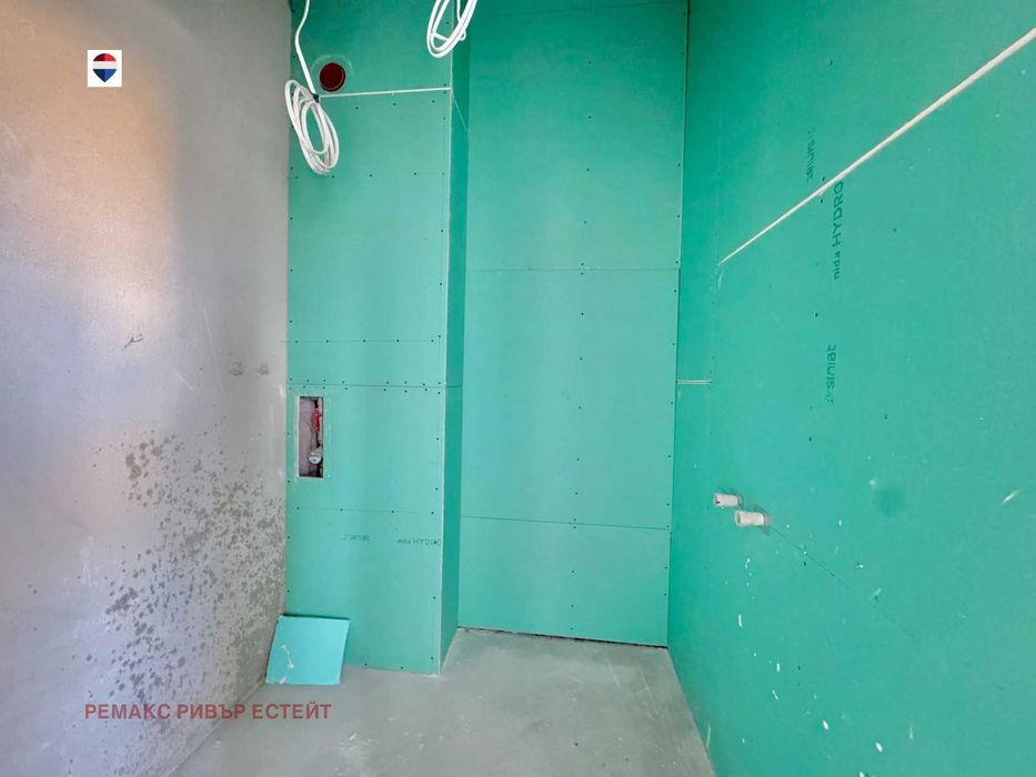 Продава се Тристаен апартамент в Русе, Здравец Изток - 146 кв.м за 959 €/кв.м - Снимка #7