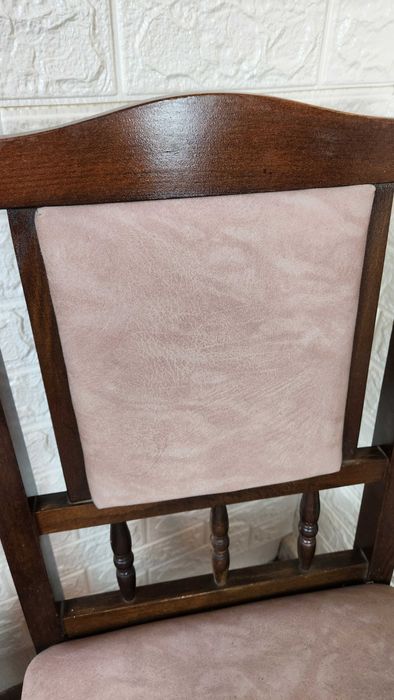 Дървени трапезни столове