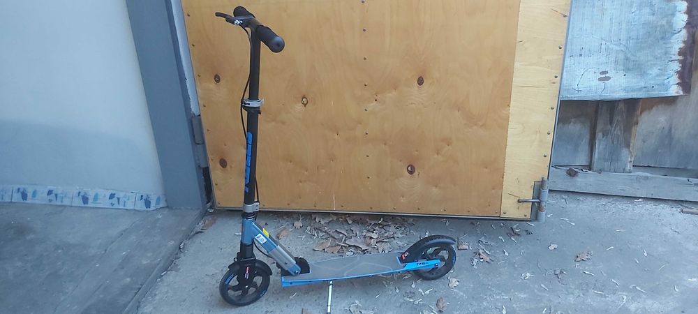 Продам самокат "Roces"