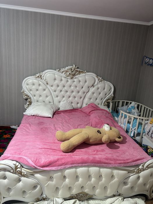 спальная гарнитура кровать шкаф и тумба