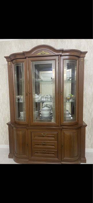 сервант, чистое дерево