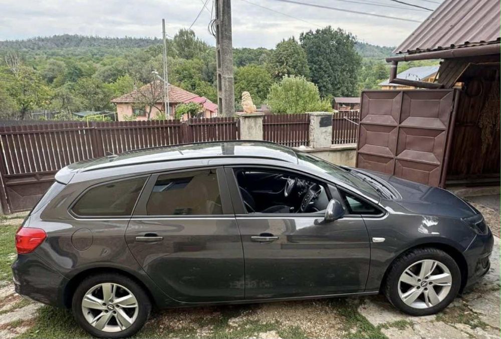 Opel Astra J 1.6CDTI
