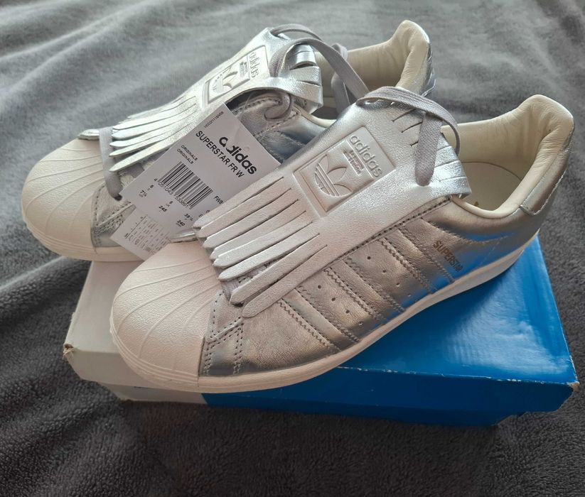 ADIDAS Superstar  39.5