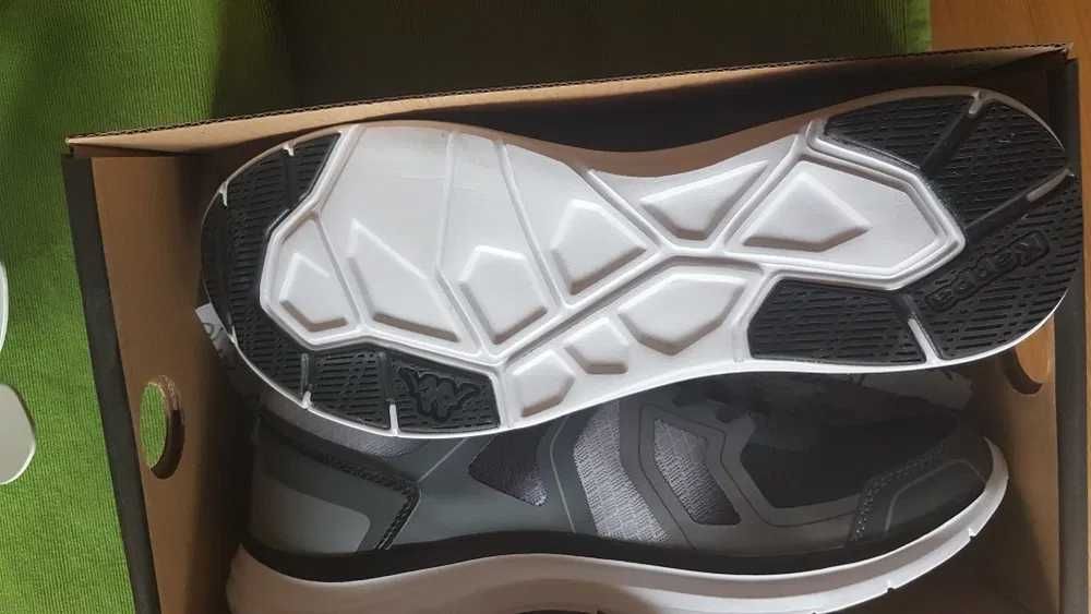 Маратонки Карра нови! 44