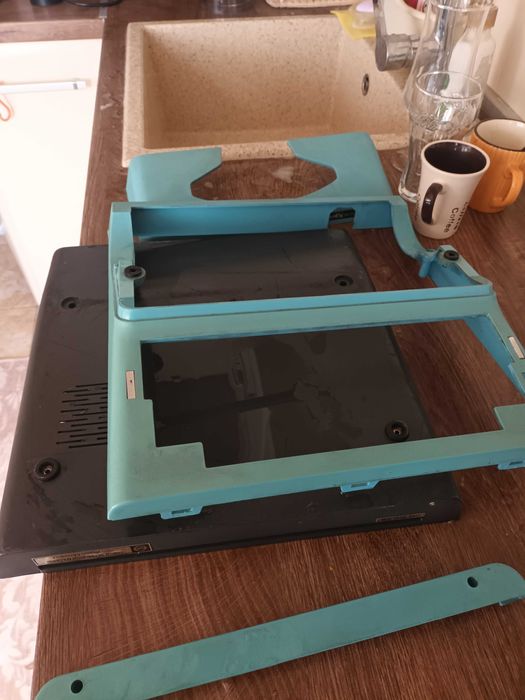 Продавам пишеща машина