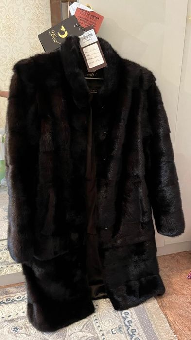 Продам норковую шубу