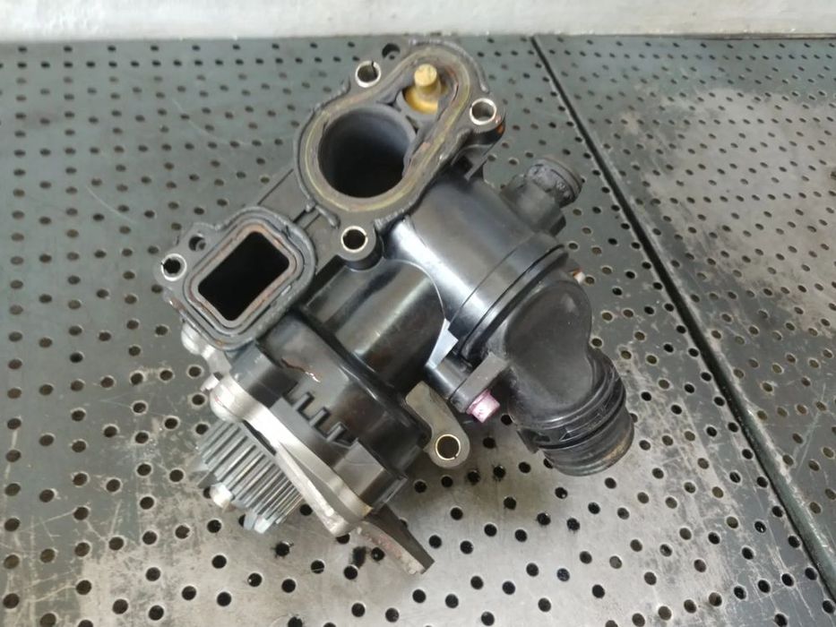 corp termostat cu pompa apa  1.8 tfsi cda skoda yeti 5l  06h121026dc
