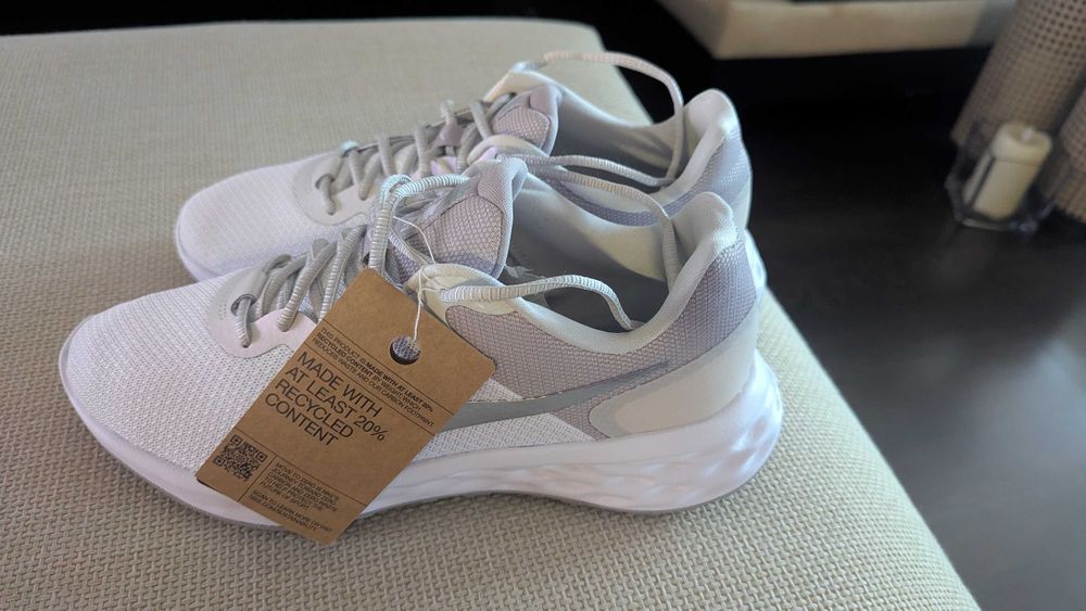 Дамски маратонки Nike