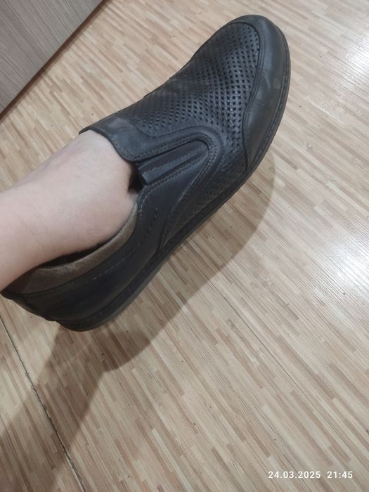 Срочно продам обувь подростковый