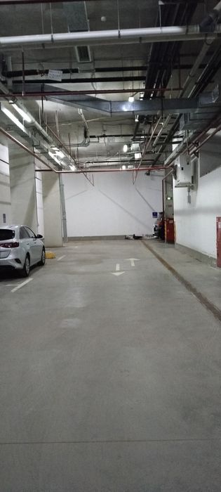 Паркинг  в самом центре
