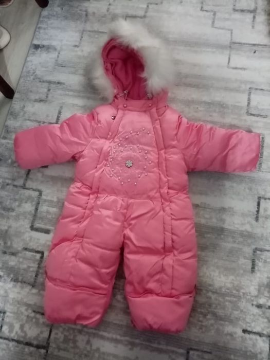 Продается комбинезоны зимний и осенний