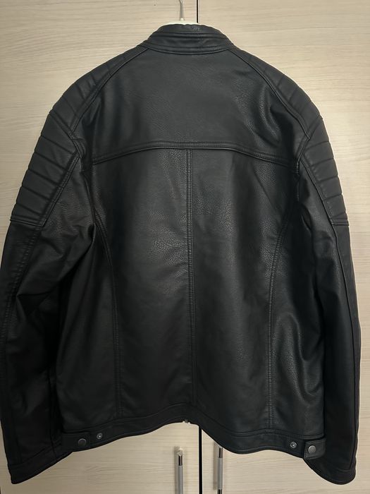 Vând Geaca Jack Jones