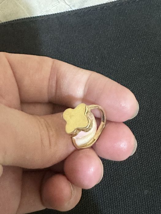 Тилла узук сотилади 585 проба