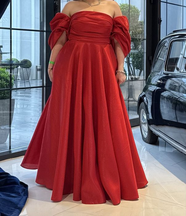 Rochie de ocazie/seara (rosie)