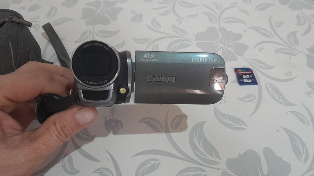 CANON .video kamera 32.zoom.