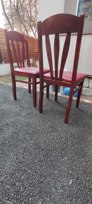 Масивни дървени столове