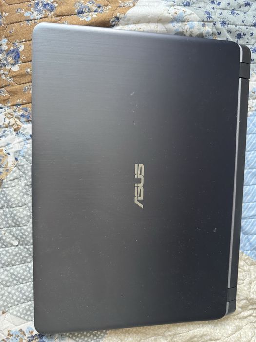 Ноутбук Asus серый