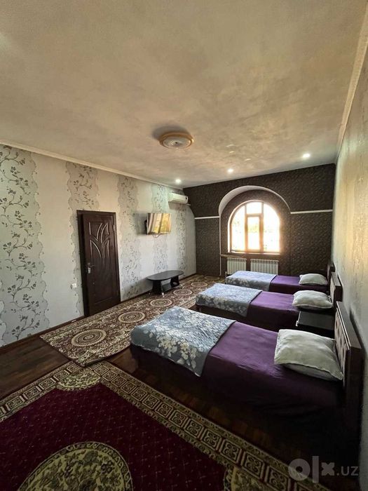Паркентский Базар оркасида 7 сотик Ховли под Бизнес сотилади (hostel)
