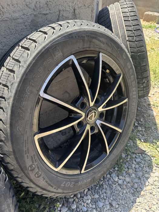 Диски с резиной R16 Титанки.