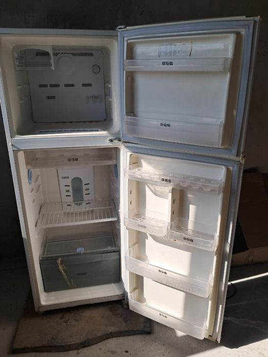 Продается Холодильник