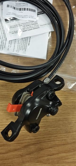 НОВИ Хидравлични спирачки Shimano BL-MT200 - комплект предна + задна