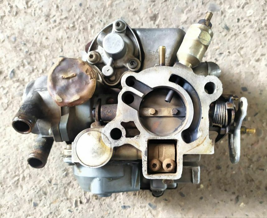0 карбюратор. Карбюратор форд сиерра 1. Карбюратор weber 28 30 dftm 1a. Форд сиерра карбюратор. Мотор форд сиерра 2.