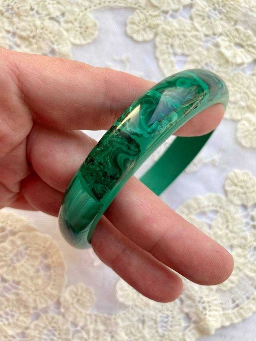 Бусы и браслеты из натурального малахита