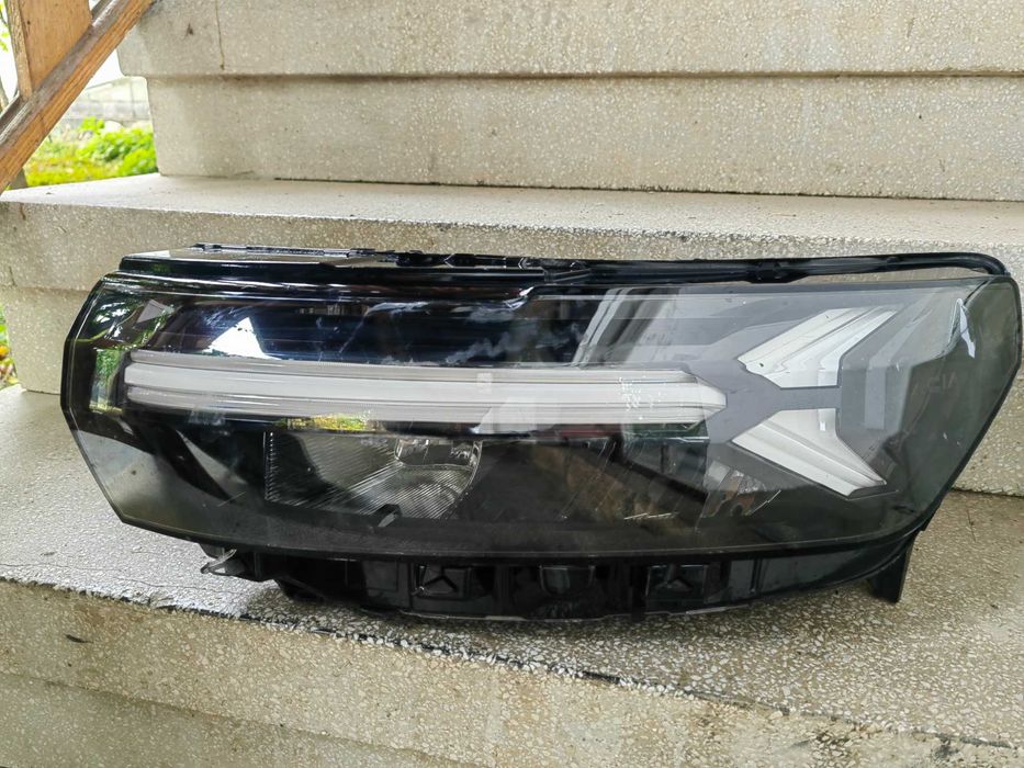 Фар Dacia Dusrer Bigster LED ляв / Фар Дачиа Дъстър Бигстър Оригинален