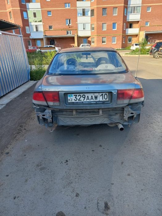 Продам машину . Мазда 626 кронус