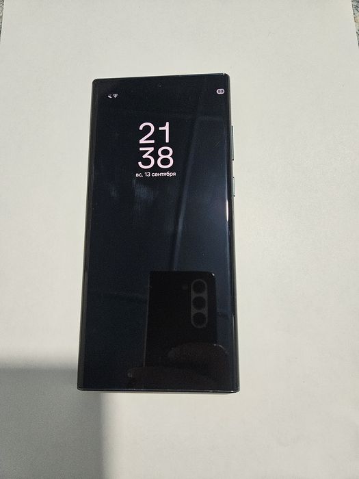 Самсунг Galaxy S22 Ultra