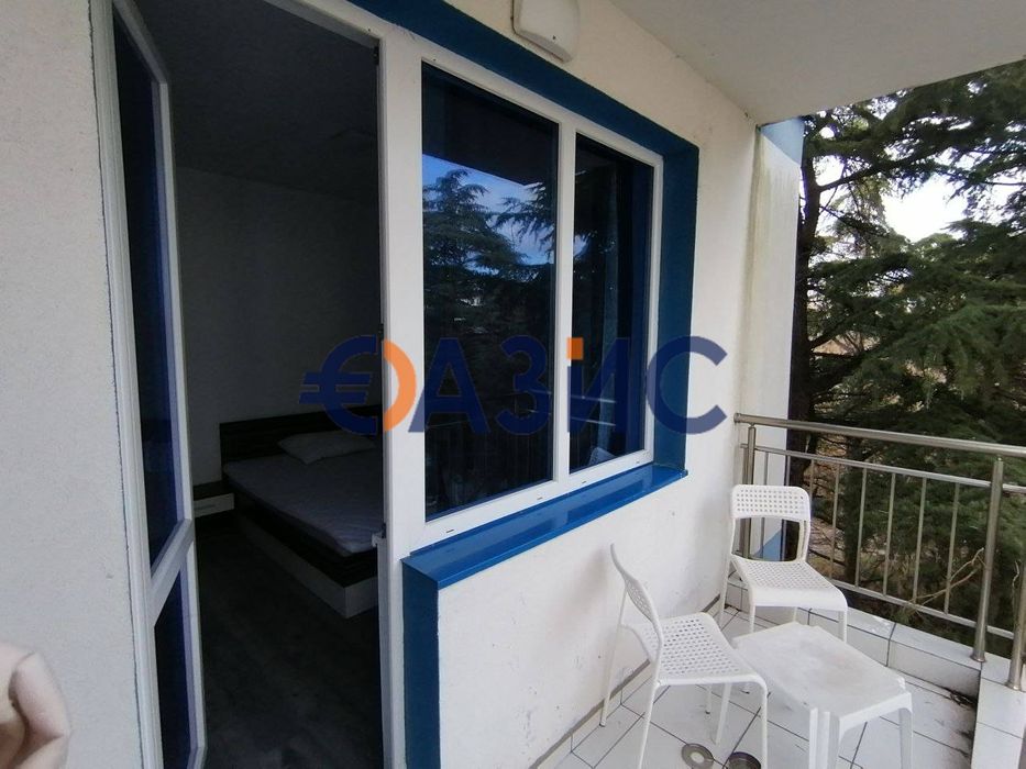 2-стаен апартамент на 3-ти етаж,комплекс Блу Бей на първа линия море