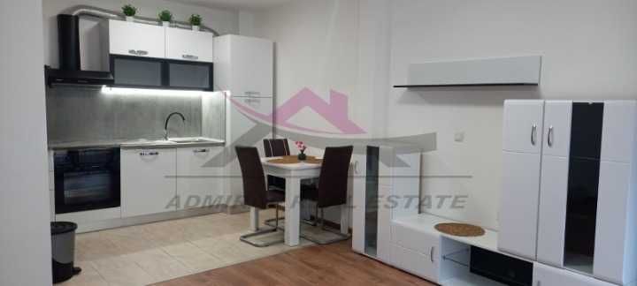 Двустаен -ново обзавеждане -Лятно кино