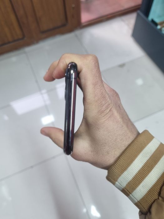 iPhone 11 pro max 256 gb LL/A sotiladi