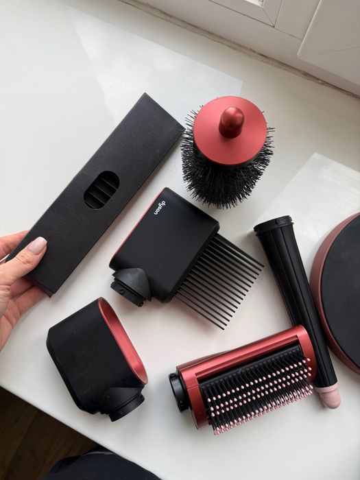 Продам стайлер Dyson