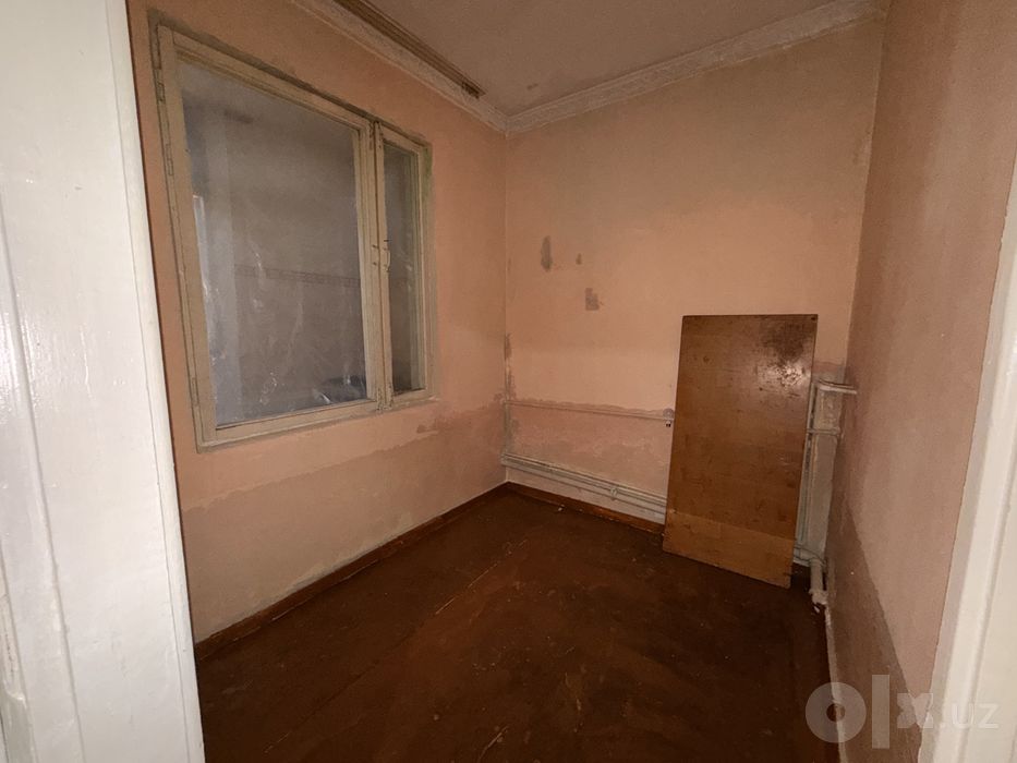 Чилонзор-20, 2-Хонали Квартира сотилади 52м²(ор.Бозорча 1.5х6 Балкон)
