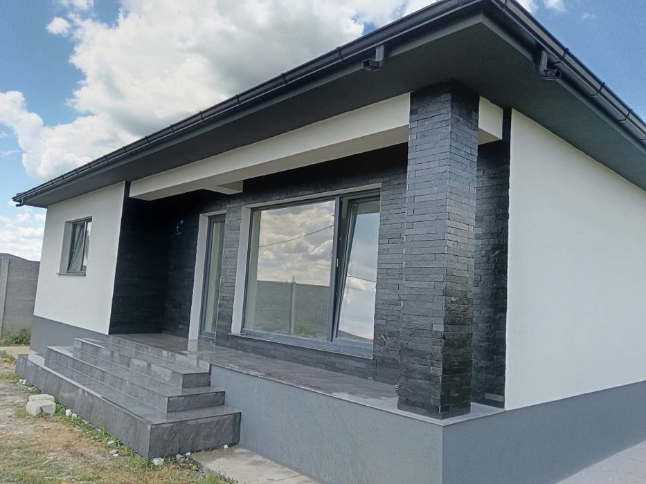 Casa de vânzare in Slatiora