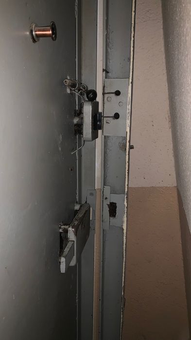 Наружная дверь для дома. Uy uchun tashqi koʻcha eshik