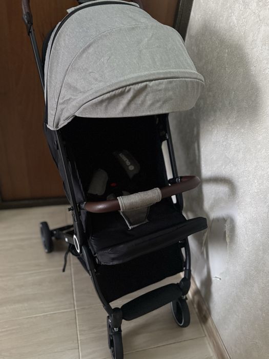 Продаю коляску прогулочную дешево