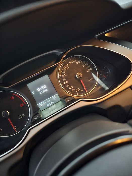 Audi A4  2.0 tdi 177 / 3x Sline/ cutie automata/Navigatie/Led/Carlig