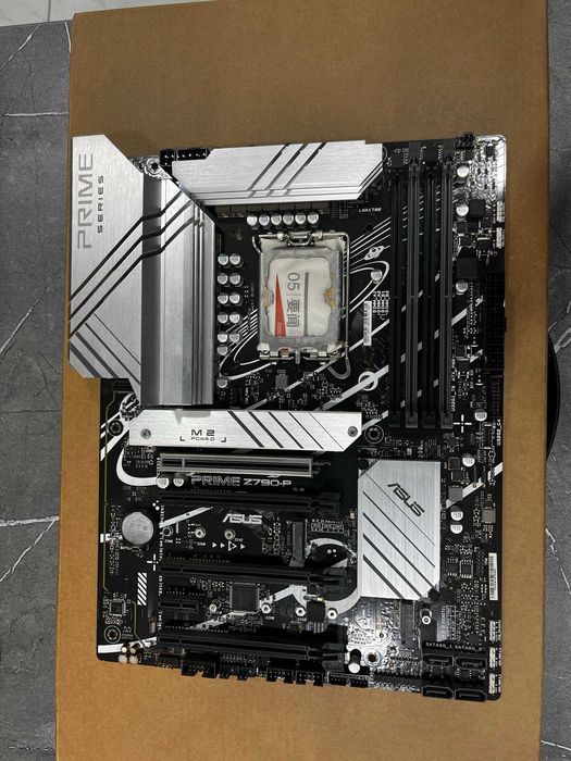 Материнские платы Z790 DDR5