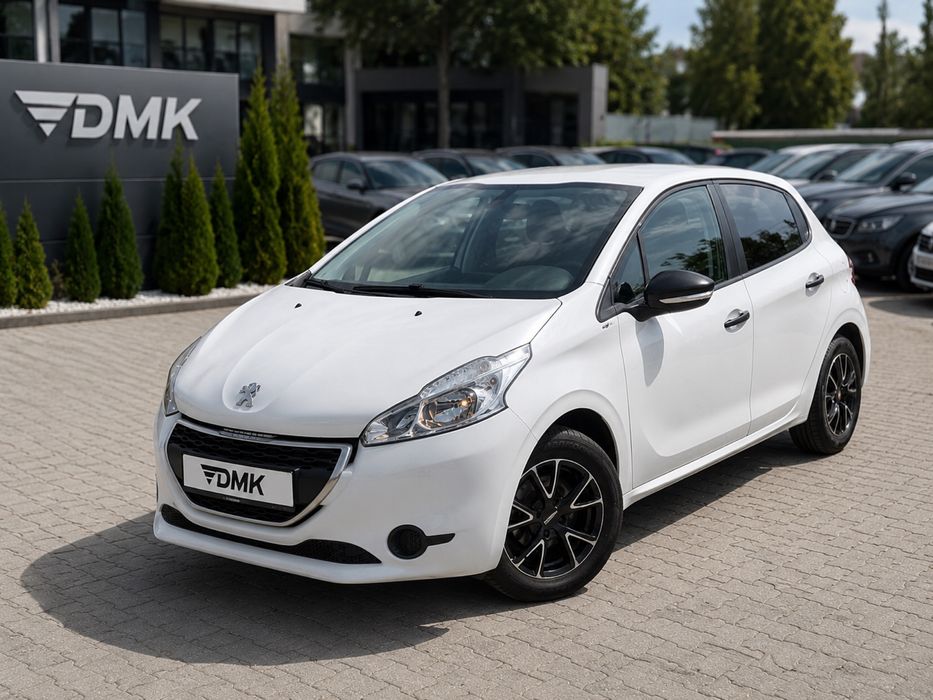 Parc Auto/Peugeot 208/1.0VTI/2014