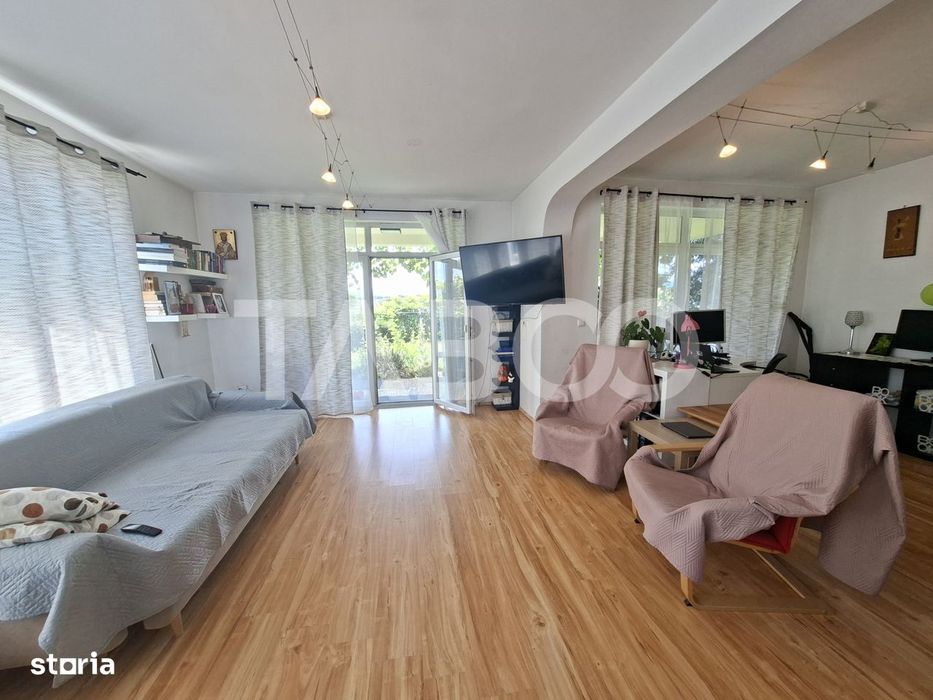 Casa individuala de vanzare - Sura Mica- 4 camere si 490 mp teren