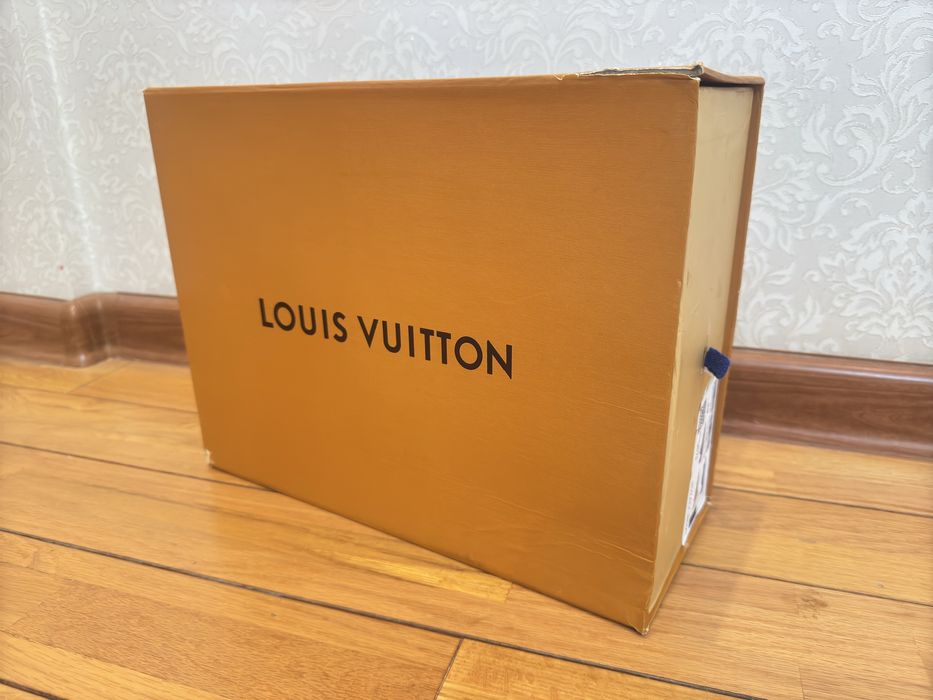 Крассовки Louis Vuitton