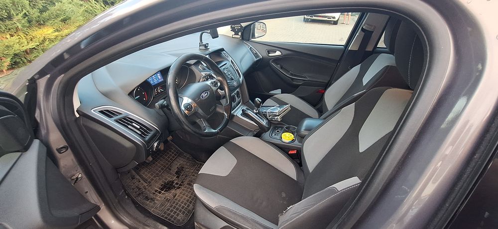 FORD Focus 2012 — imagine 5