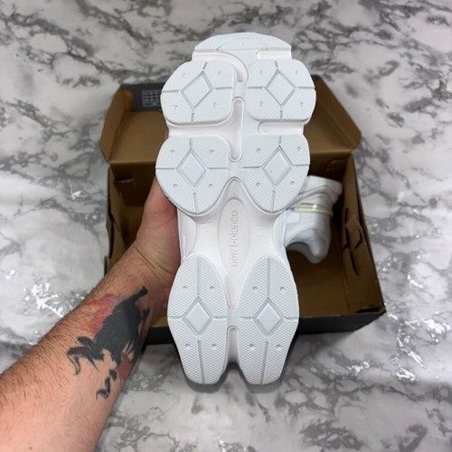 New Balance 9060 Нови Бели Маратонки [36-44 Номер]